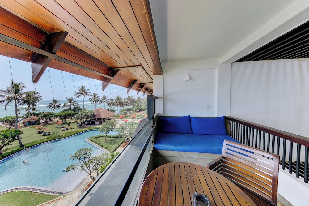 Superior Ocean Vista - Photo 4