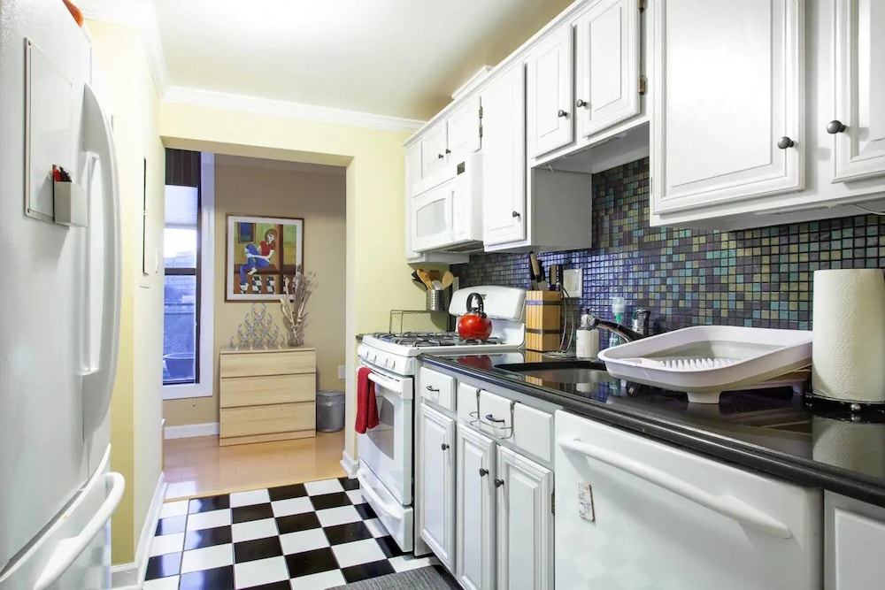 Gorgeous Rosslyn Penthouse w Views Free Parking Metro Subway, Photo 13