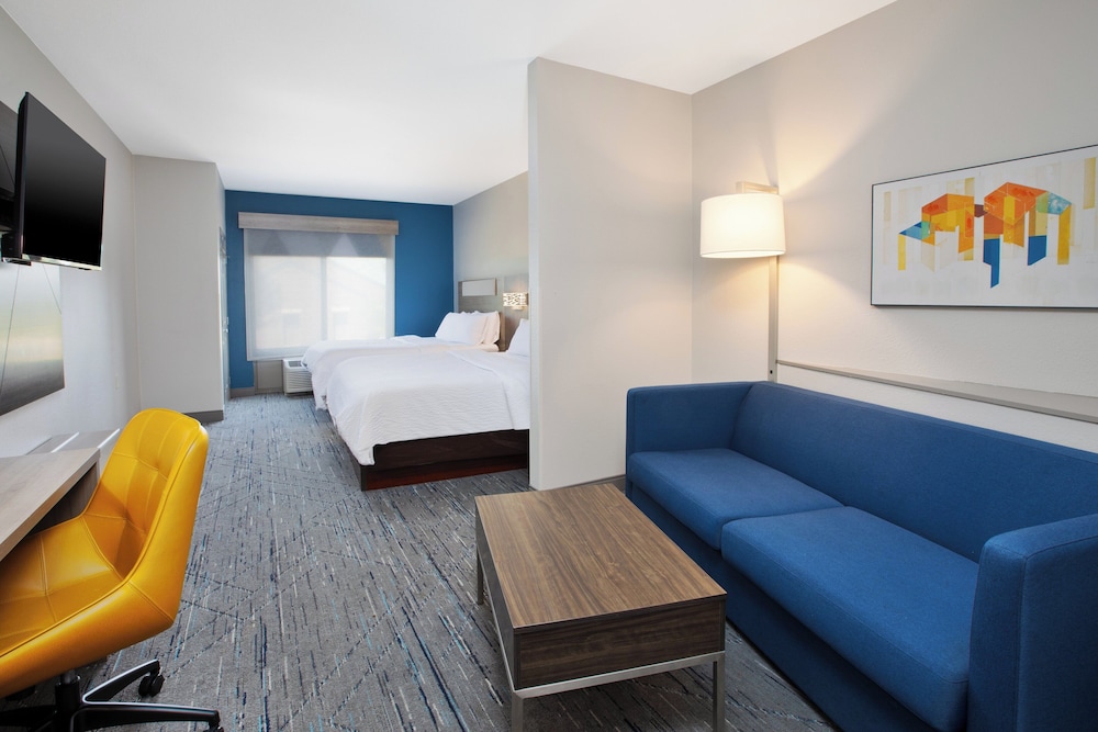 Suite, 1 King Bed, Accessible (Communications, Accessible Tub) - Photo 1