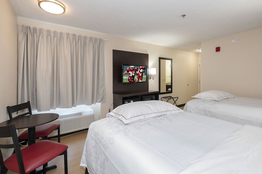 Premium Suite, Multiple Beds (Upgraded Bedding & Snack, Smoke Free) - Photo 1