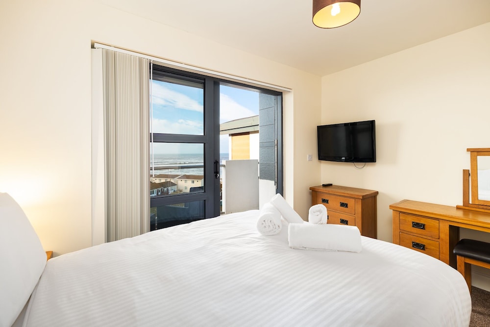 Sea View Apartment photo 2