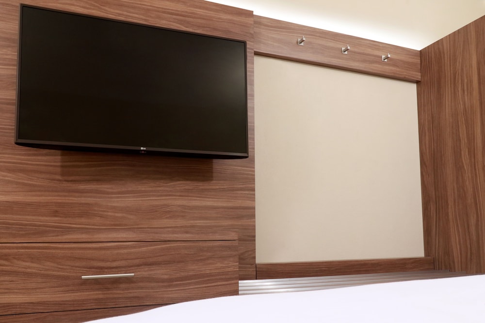 Available room