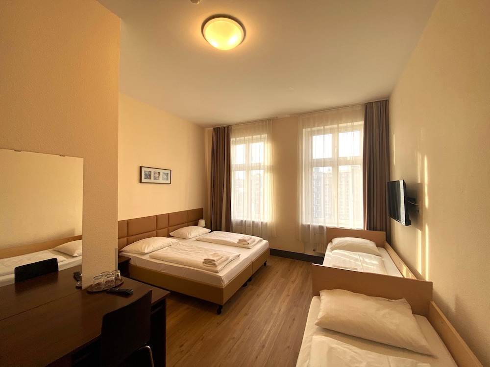 Quadruple Room photo 1