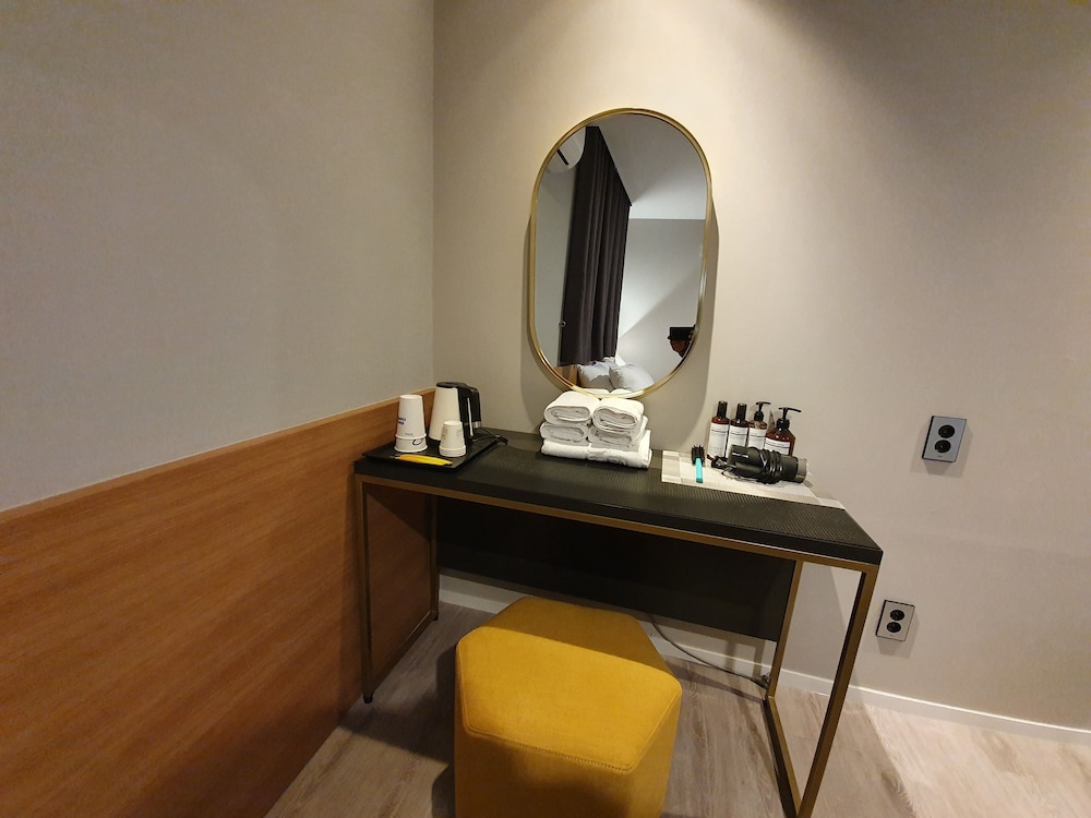 Standard Room - Photo 9