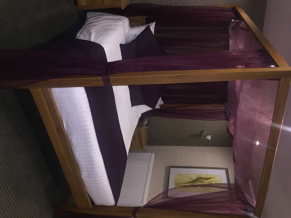 Suite, 1 Double Bed, Garden View - Photo 3