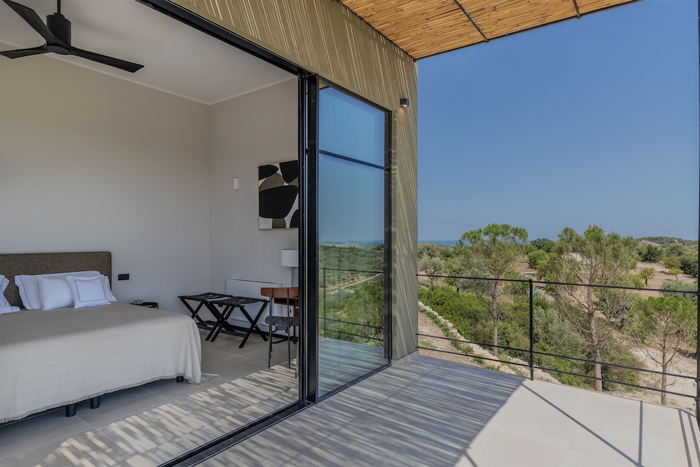Premium Suite, Private Pool, Sea View photo 2