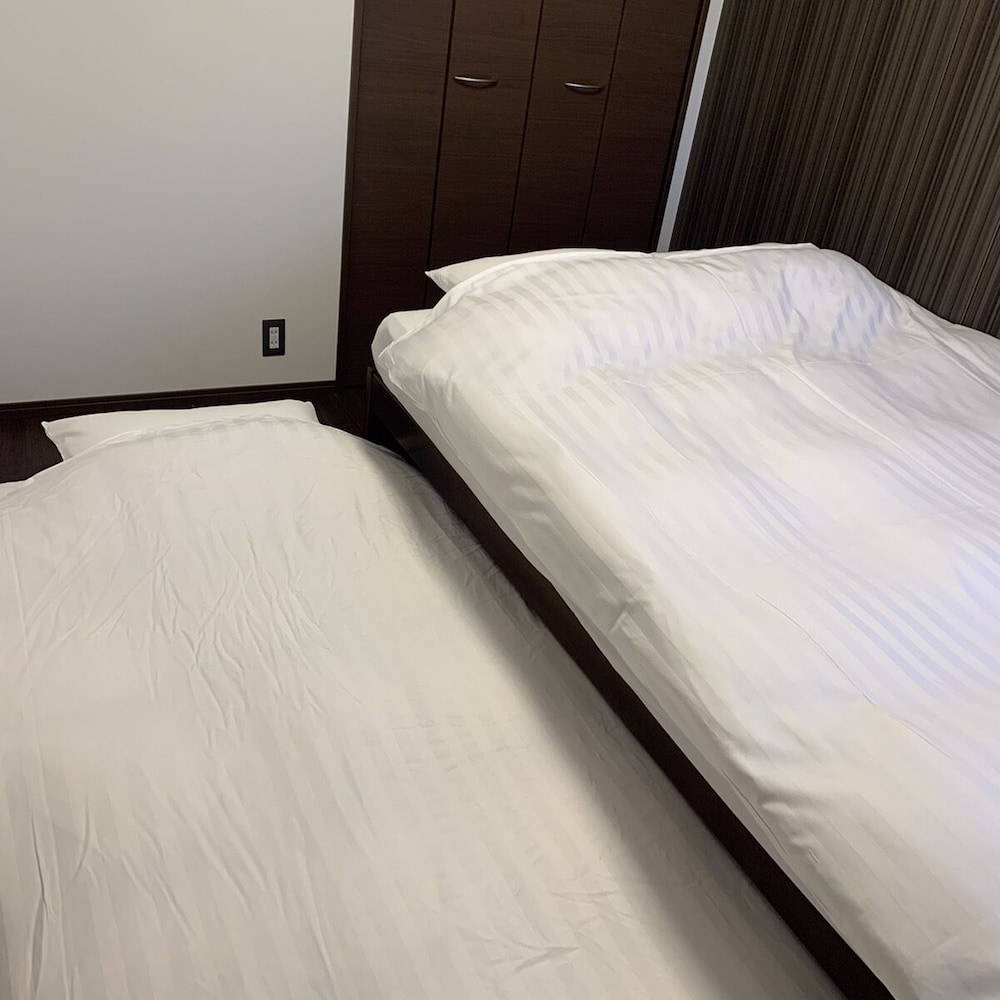 Suite, 1 Bedroom - Photo 7