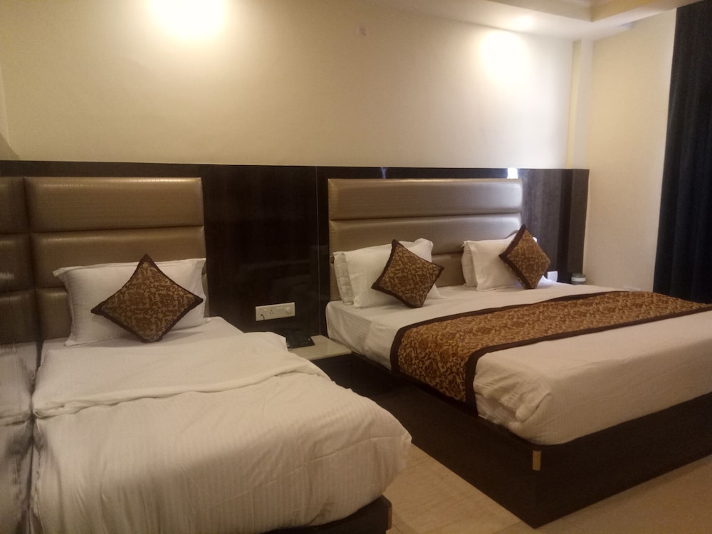 Superior Triple Room, 1 Double Bed photo 1