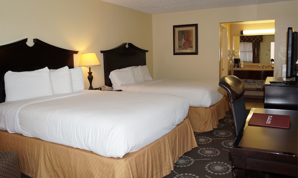 Room, 2 Double Beds photo 2