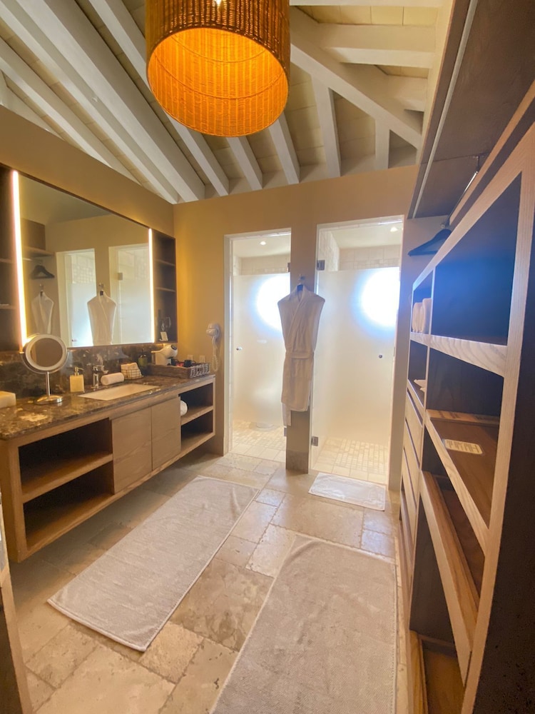 Deluxe Suite photo 3
