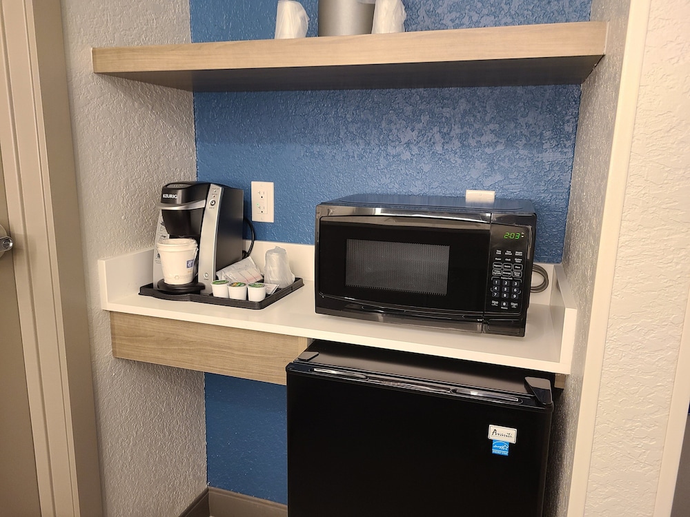 Standard Room - Photo 8