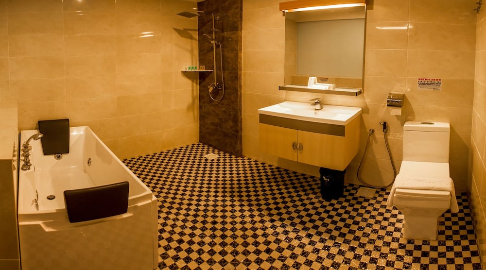 Elegant Suite photo 3