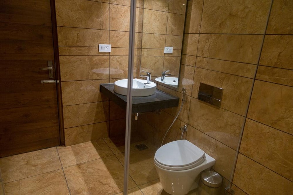 Premium Room, 1 Queen Bed, City View photo 2