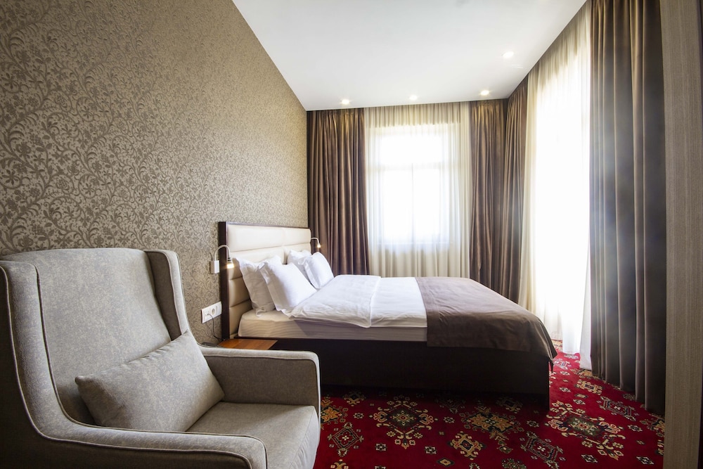 Comfort Double or Twin Room, City View