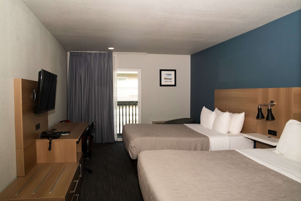 Standard Room, 2 Queen Beds, Non Smoking