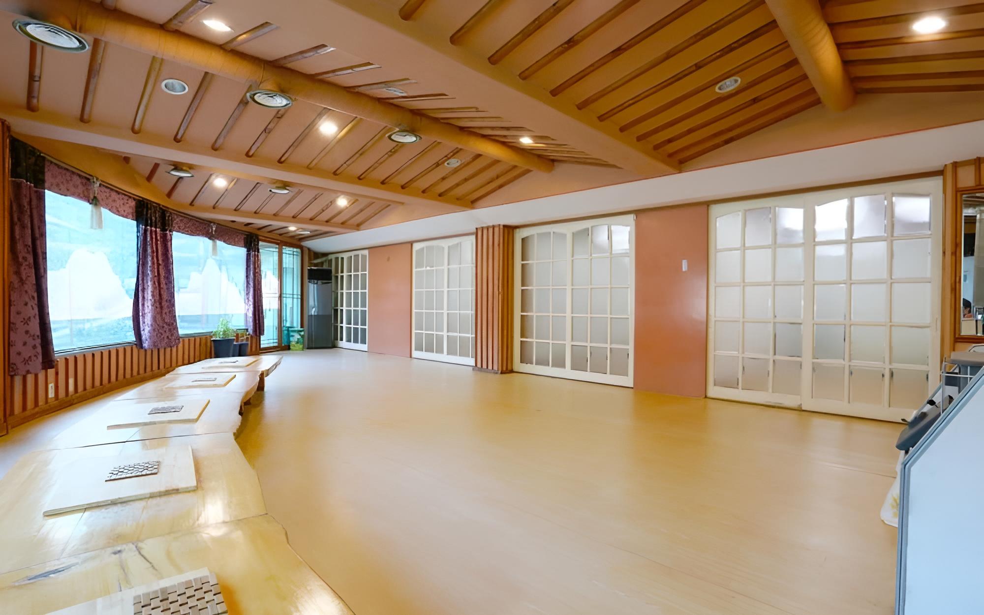 Room (Darae) - Photo 1