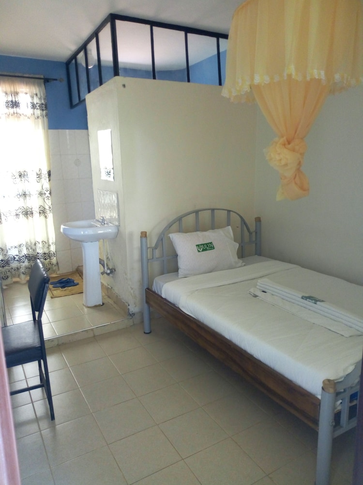 Basic Single Room photo 1