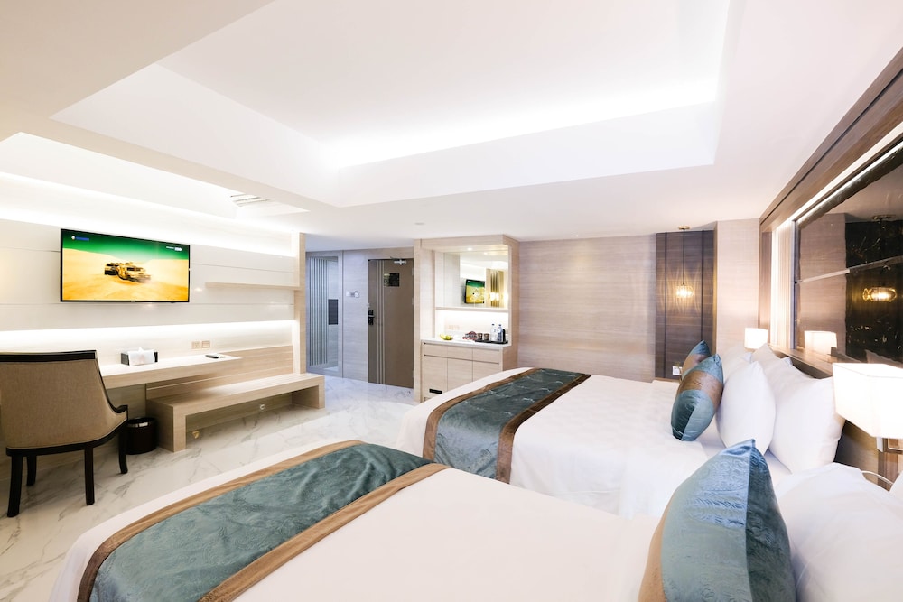 Grand Room, Non Smoking, City View photo 2