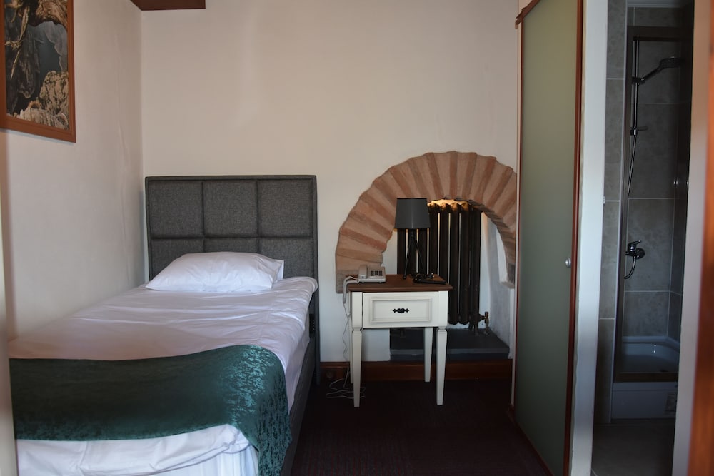 Single Room photo 3