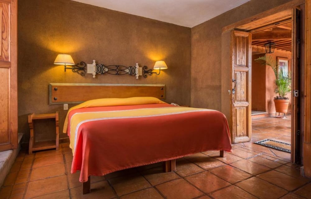 Superior Room, 1 King Bed