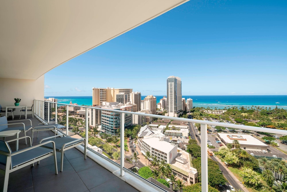 The Ritz-Carlton Residences, Waikiki Beach Hotel: Signature Suite, 4 Bedrooms photo