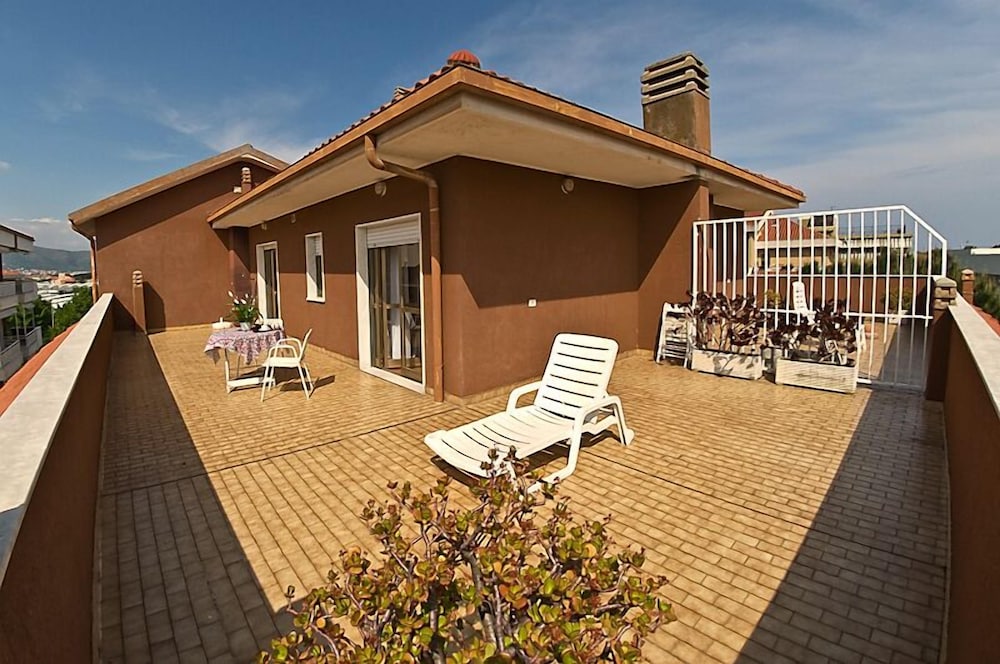 Apartment, 1 Bedroom, Terrace photo 3