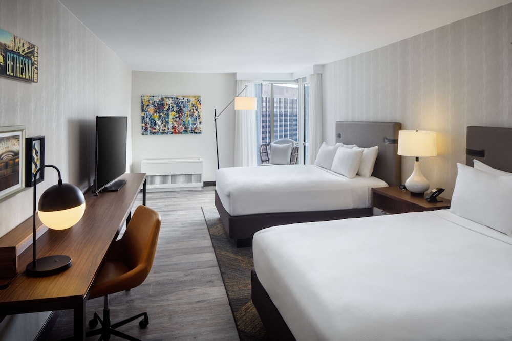 Superior Room, 2 Queen Beds (Mobility & Hearing, Accessible Bathtub) photo 1