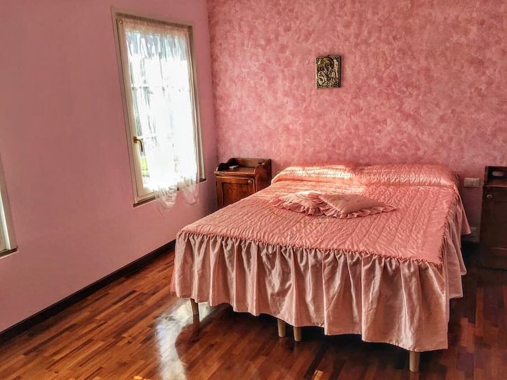 Comfort Double Room, Garden View, Ground Floor (Rosa) photo 3