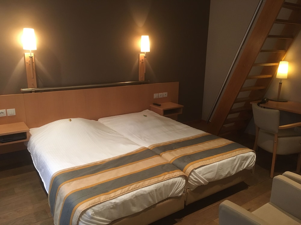 Quadruple Room, Mezzanine photo 1