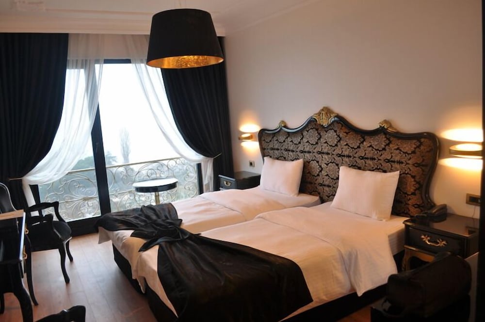 Standard Double Room - Photo 2