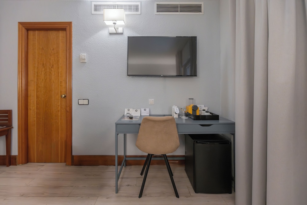 Double or Twin Room photo 2