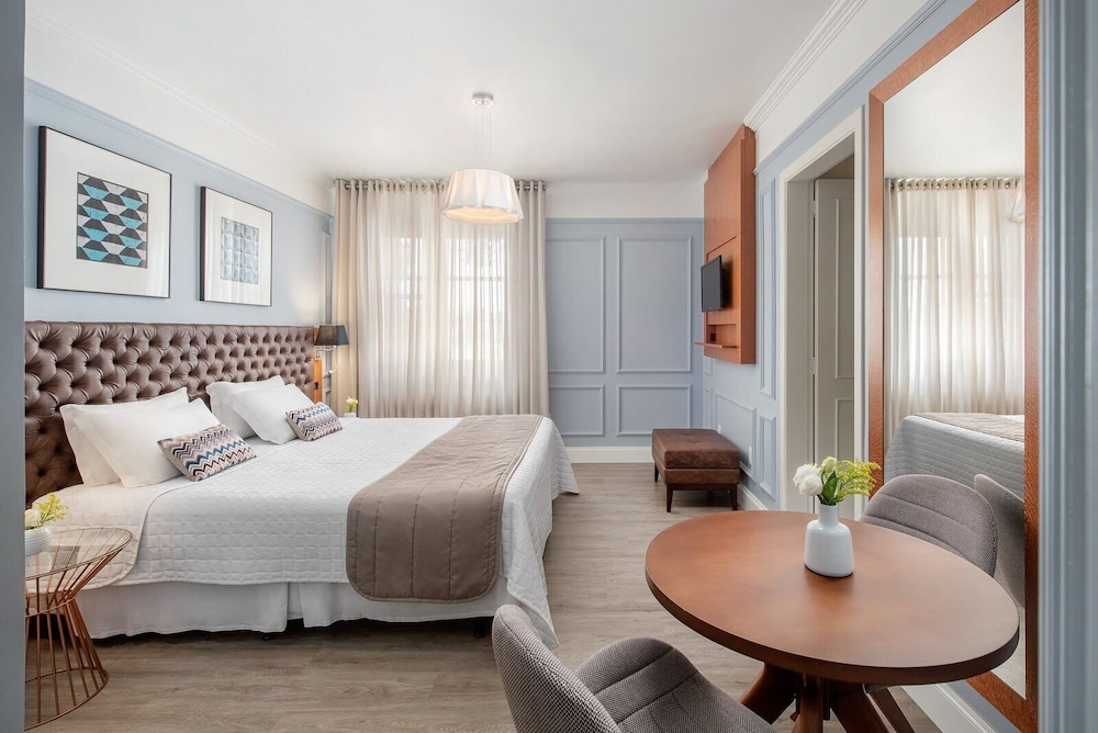 Deluxe Premium Room