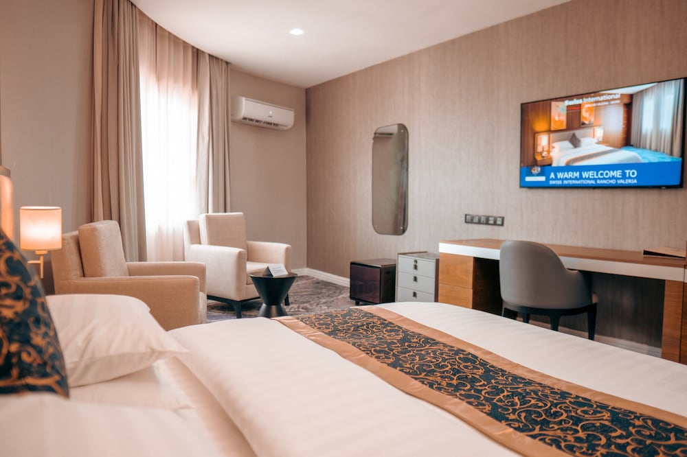 Club Double Room, City View