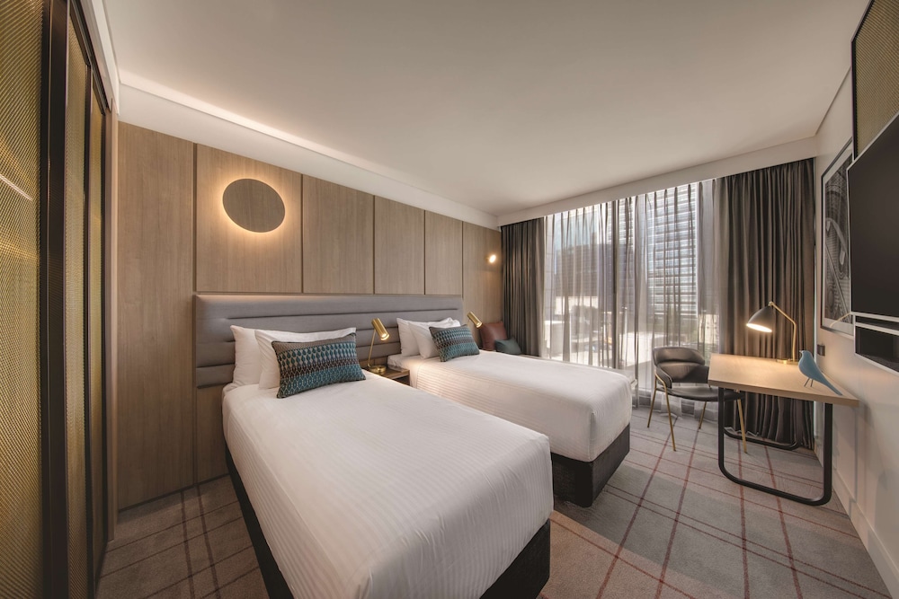 Deluxe Room, 1 Queen Bed
