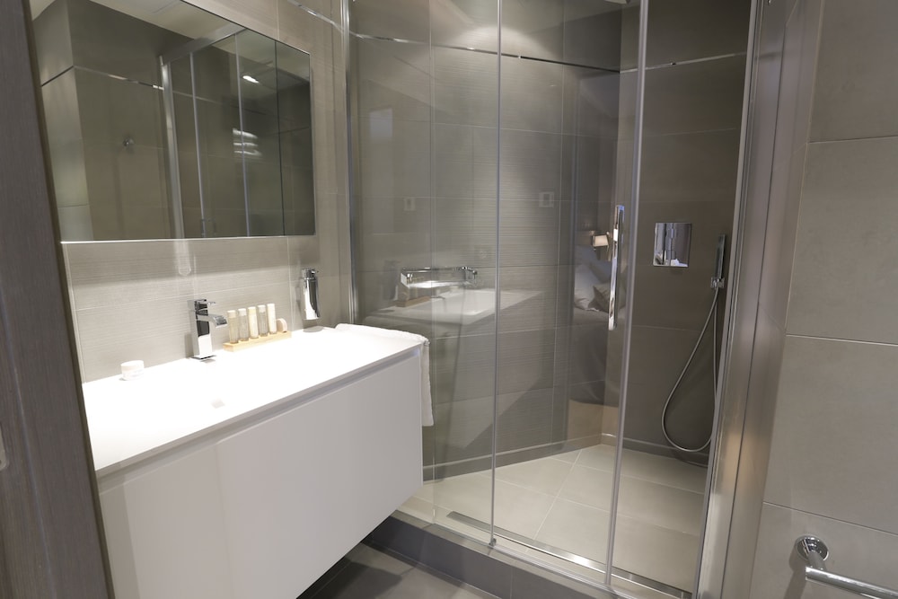 Suite, Annex Building photo 3