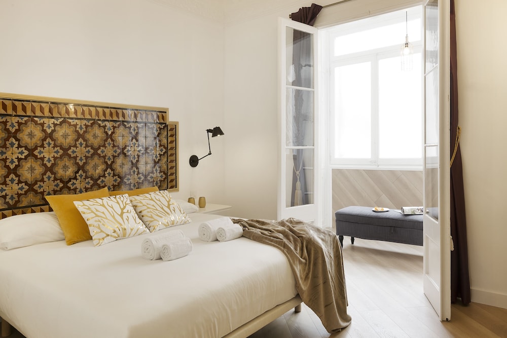 Apartment, 3 Bedrooms, Balcony, City View photo 3