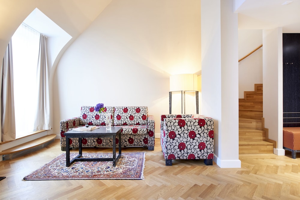 City Penthouse, 1 Bedroom, City View