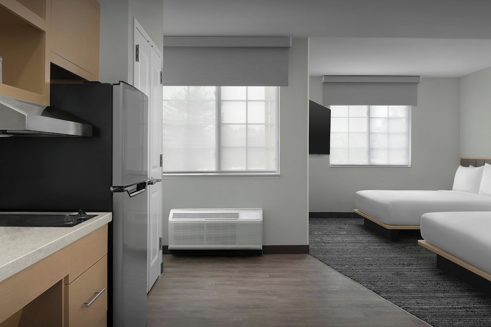 Studio, Multiple Beds - Photo 1