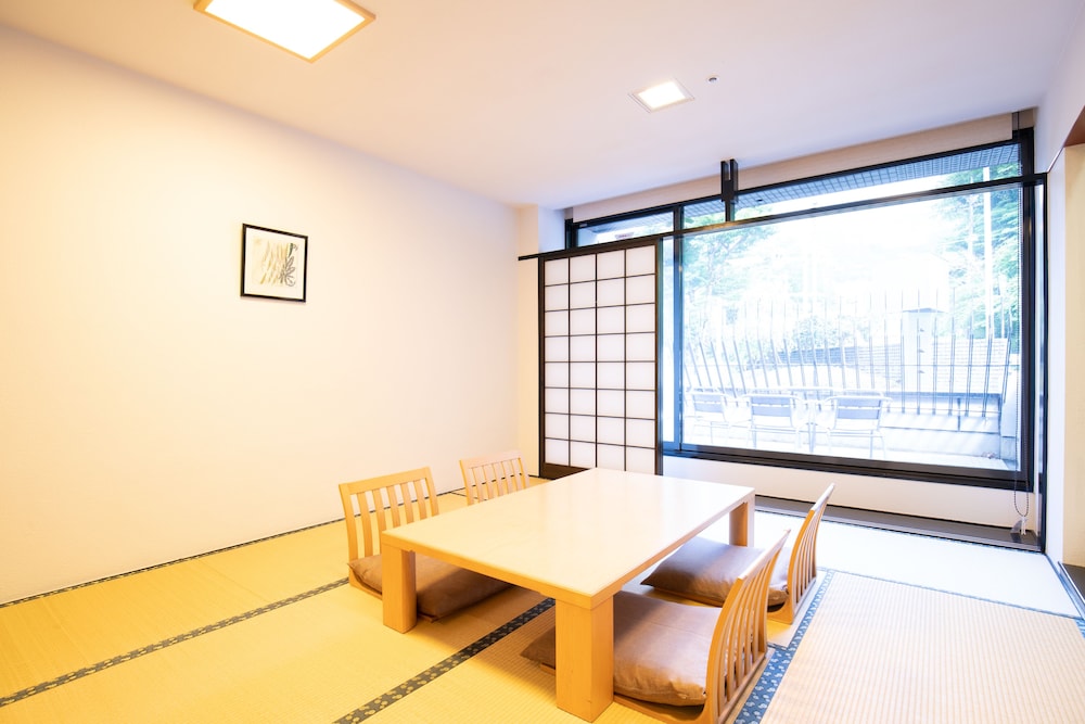 [Non-Smoking] Japanese Style Standard Room - Photo 1
