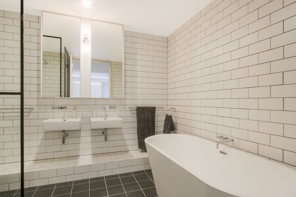 Apartment, 2 Bedrooms (The Prince 206) photo 3