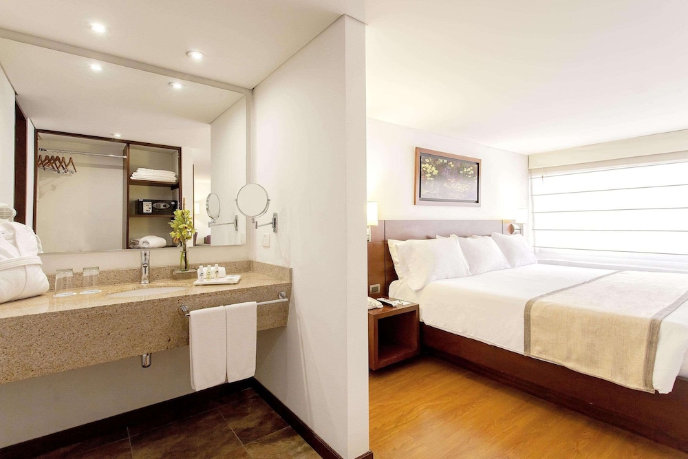 Studio Suite, 1 King Bed, Non Smoking