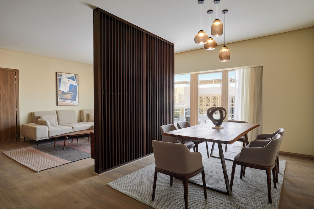 Suite (Diplomat)