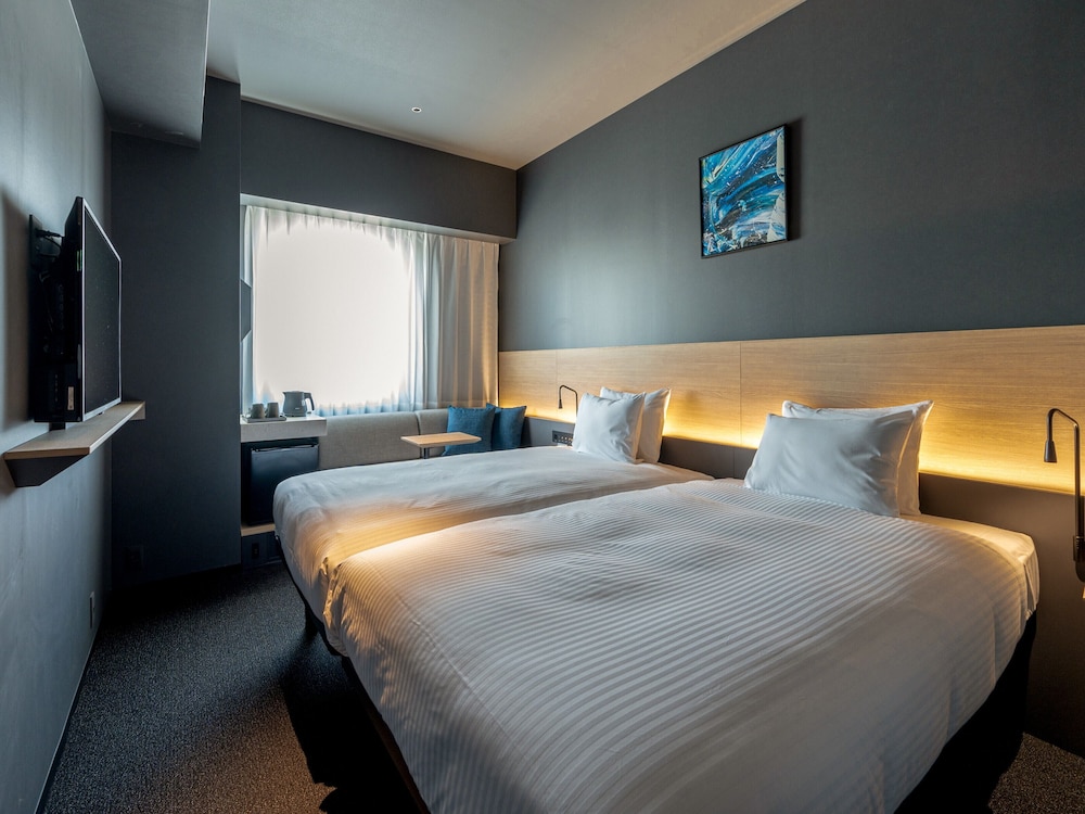 Medium Twin Room, Non Smoking - Photo 1