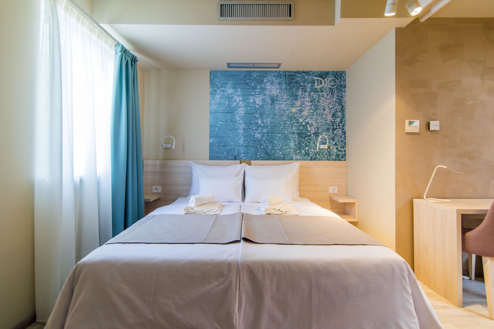 Comfort Triple Room photo 3