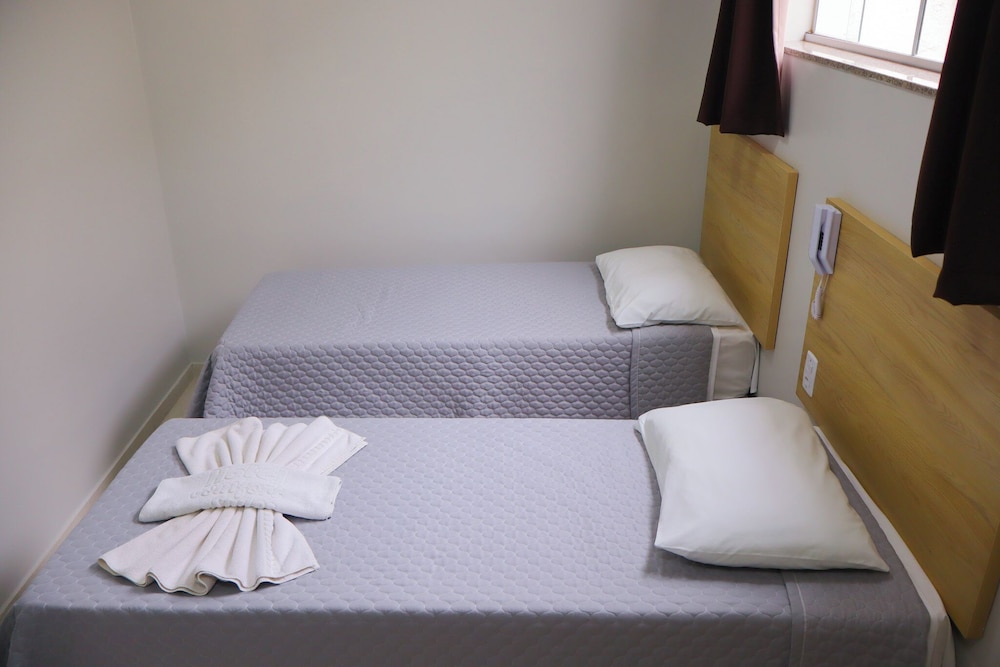 Deluxe Twin Room photo 2