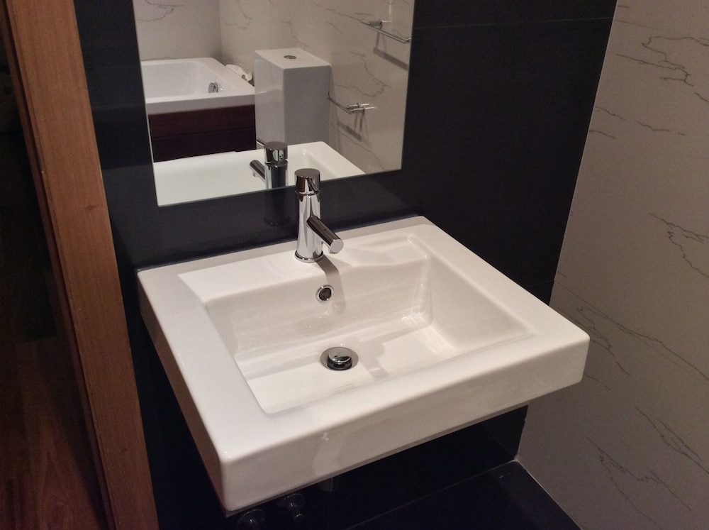 Superior Double or Twin Room, Jetted Tub - Photo 3