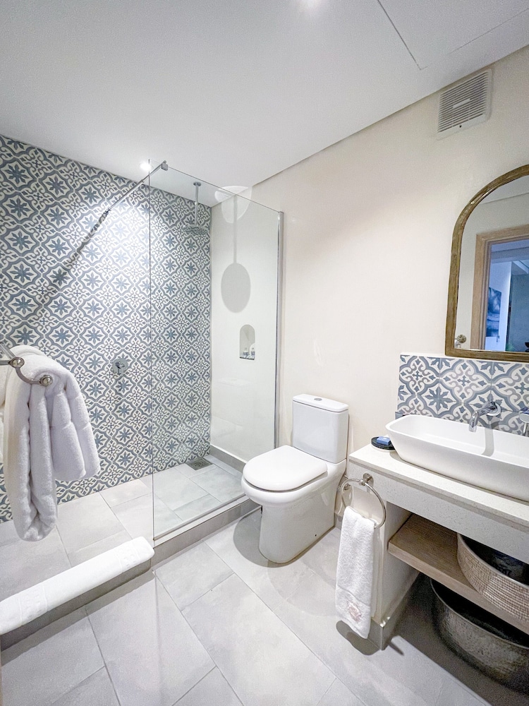 Superior Double or Twin Room photo 3
