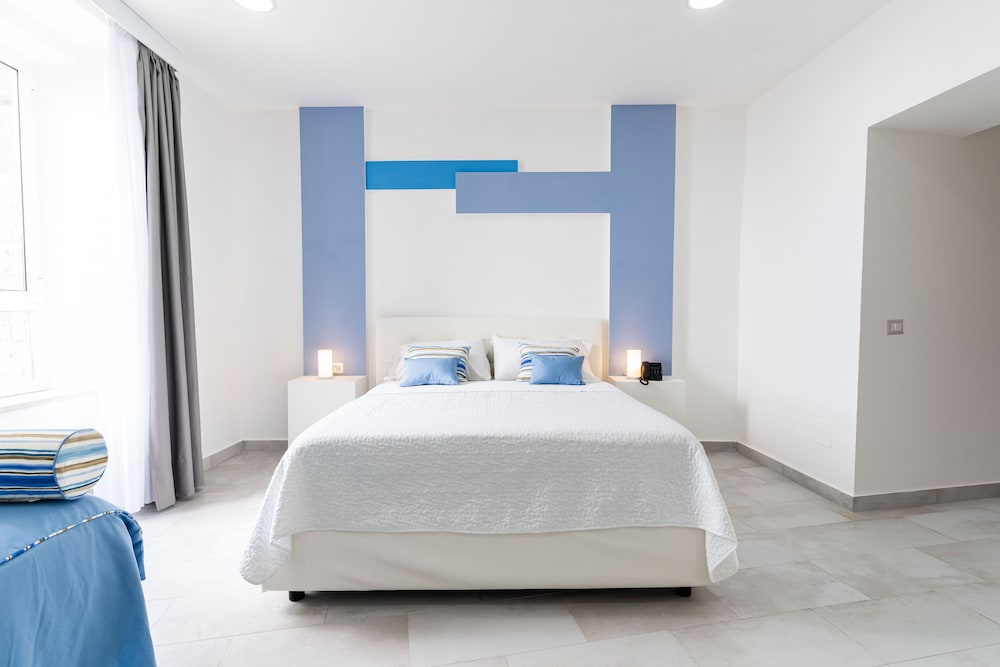 Superior Triple Room - Photo 7