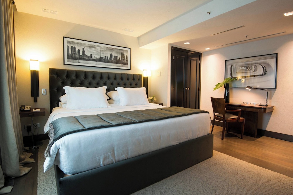 Deluxe Suite, 1 King Bed