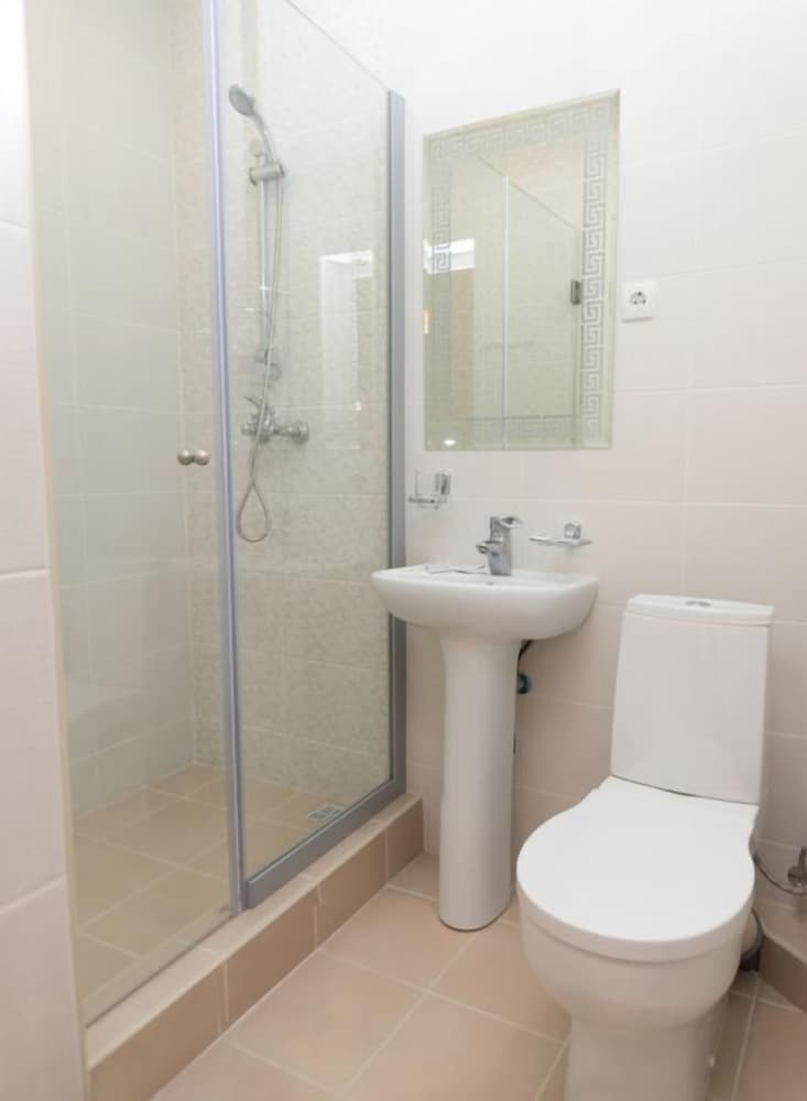 Standard Studio, 1 King Bed With Sofa Bed, Pool View photo 3